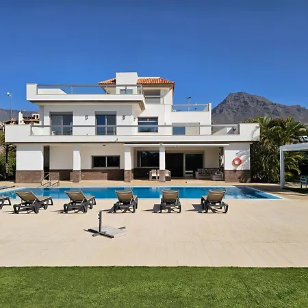 וילה Karat Oasis Del Duque אדחה