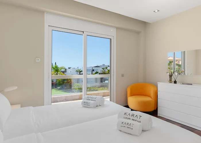 Karat Oasis Del Duque 阿德耶