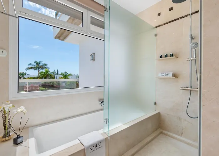 Karat Oasis Del Duque 阿德耶